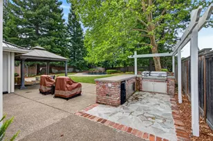 2800 Courtside Dr, Roseville, CA 95661 - Photo 36