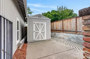 2800 Courtside Dr, Roseville, CA 95661 - Photo 40