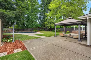 2800 Courtside Dr, Roseville, CA 95661 - Photo 42