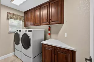 2800 Courtside Dr, Roseville, CA 95661 - Photo 16