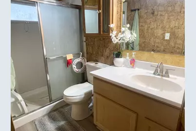 Red Bud Lane, Sacramento, CA 95828 - Photo 8