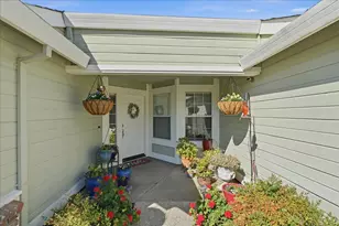 4072 Alex Ln, Carmichael, CA 95608 - Photo 4