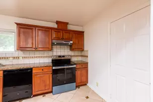 1152 Greenhills Rd, Sacramento, CA 95864 - Photo 10