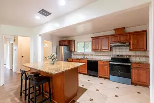 1152 Greenhills Rd, Sacramento, CA 95864 - Photo 8