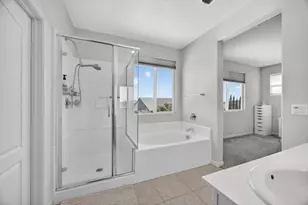 395 Sunol St, Lathrop, CA 95330 - Photo 40