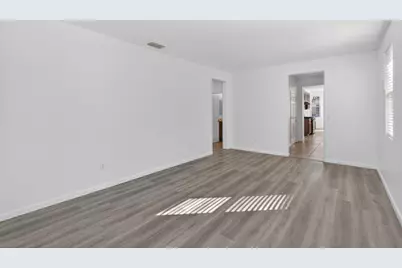 7426 Sun Reign Lane, Sacramento, CA 95823 - Photo 18