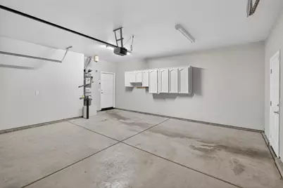 7426 Sun Reign Lane, Sacramento, CA 95823 - Photo 32