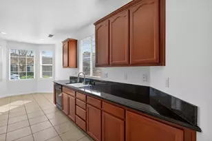 7426 Sun Reign Ln, Sacramento, CA 95823 - Photo 8