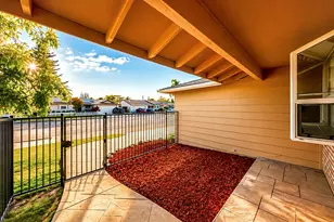 1150 3rd St, Gilroy, CA 95020 - Photo 6