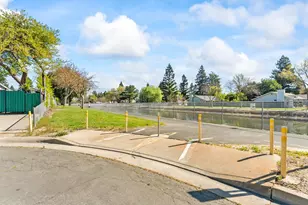 7381 Marani Way, Sacramento, CA 95831 - Photo 2