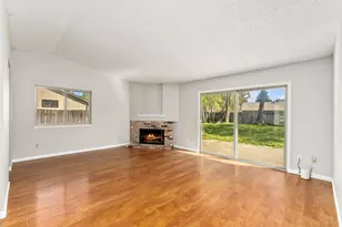 7381 Marani Way, Sacramento, CA 95831 - Photo 10