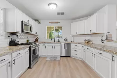 329 Emory Oak Place, Lathrop, CA 95330 - Photo 4