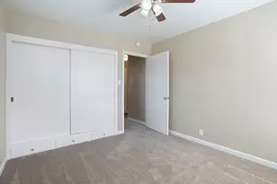 825 W Center St, Manteca, CA 95337 - Photo 16