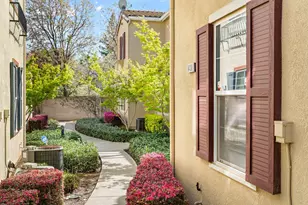 8430 Crystal Walk Cir, Elk Grove, CA 95758 - Photo 4