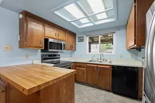 404 Cabrillo Ave, Davis, CA 95616 - Photo 8