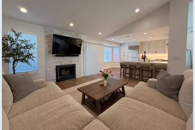 2222 Thurton Drive, Roseville, CA 95747 - Photo 2