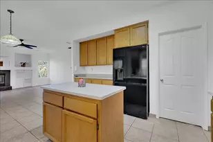 8772 Newry Ct, Elk Grove, CA 95624 - Photo 16