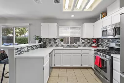 6334 Laguna Mirage Lane, Elk Grove, CA 95758 - Photo 18