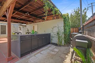 938 50th St, Sacramento, CA 95819 - Photo 30