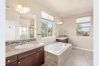 1178 Blackwood Avenue, Clovis, CA 93619 - Photo 38