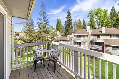 123 Valley Oak Drive #34, Roseville, CA 95678 - Photo 2