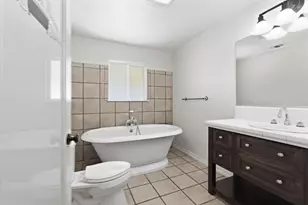 1238 Fiori Ave, Modesto, CA 95350 - Photo 18