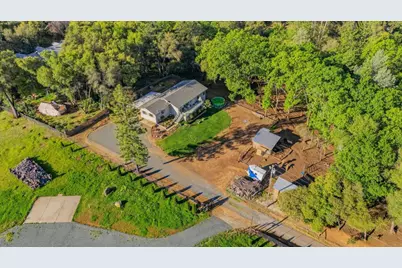 18835 Hilltop Road, Penn Valley, CA 95946 - Photo 2