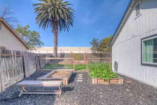 2886 Leslie Ln, West Sacramento, CA 95691 - Photo 32