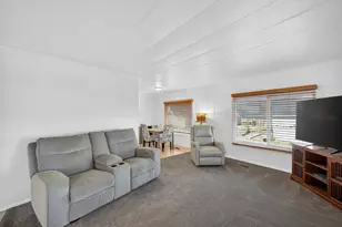 Marshall Dr, Sacramento, CA 95842 - Photo 14