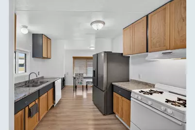 Marshall Drive, Sacramento, CA 95842 - Photo 18