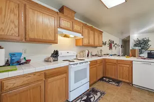 208 Riverside Ave, Chowchilla, CA 93610 - Photo 4