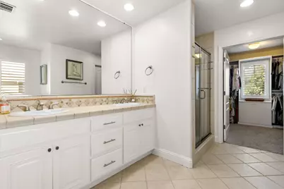 19 Waters Cove Court, Sacramento, CA 95831 - Photo 22