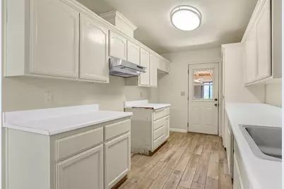 7990 S McMullin Grade, Fresno, CA 93706 - Photo 12