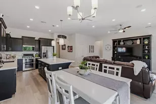 1425 Wadsworth Cir, Roseville, CA 95747 - Photo 2