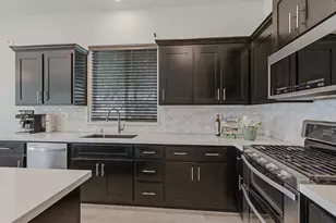 1425 Wadsworth Cir, Roseville, CA 95747 - Photo 14