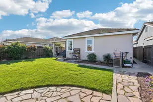 1623 Vosspark Way, Sacramento, CA 95835 - Photo 28