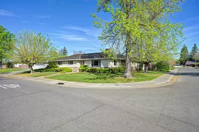 1311 47th Avenue, Sacramento, CA 95831 - Photo 2