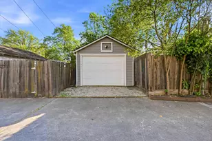 3131 C St, Sacramento, CA 95816 - Photo 38
