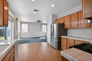 8 Emerson Ct, Pittsburg, CA 94565 - Photo 8