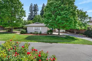 8790 Winding Way, Fair Oaks, CA 95628 - Photo 4