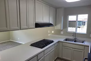 7632 Manorcrest Way, Sacramento, CA 95832 - Photo 6