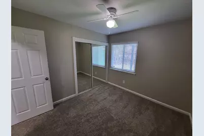 7632 Manorcrest Way, Sacramento, CA 95832 - Photo 16