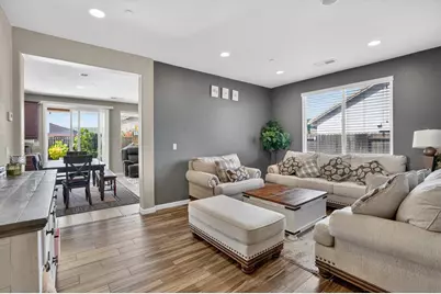 7434 Thorndale Way, Sacramento, CA 95829 - Photo 6