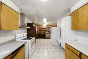 8233 Short Rd, Sacramento, CA 95828 - Photo 16
