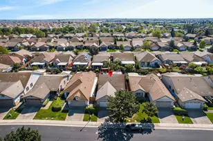 7540 Abbey, Elk Grove, CA 95757 - Photo 32