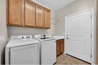 7540 Abbey, Elk Grove, CA 95757 - Photo 24