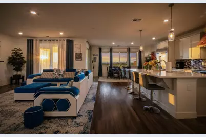 5667 Drifton Way, Sacramento, CA 95835 - Photo 8