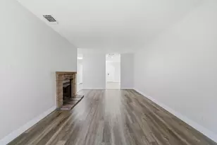 8237 Center Pkwy, Sacramento, CA 95823 - Photo 32