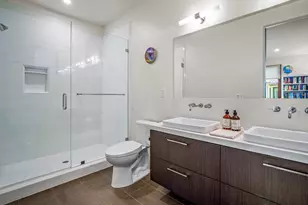 1425 37th St, Sacramento, CA 95816 - Photo 46