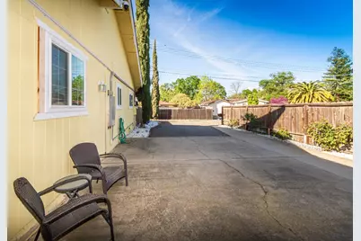 6837 Hazel Avenue, Orangevale, CA 95662 - Photo 32